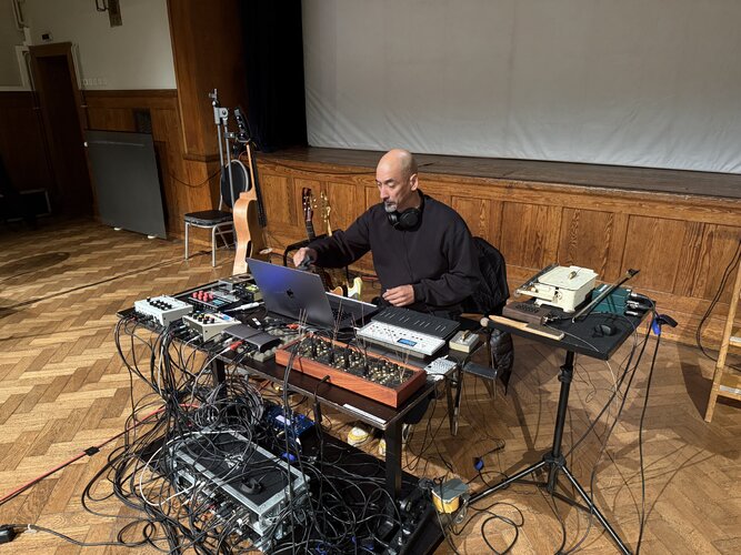 Theater der Klänge Neue elektronische Töne 2670.JPG