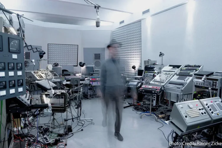 Florian im Zentral Labor.jpg