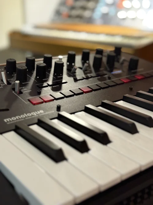 Korg_Monologue.webp Korg_Monologue.webp