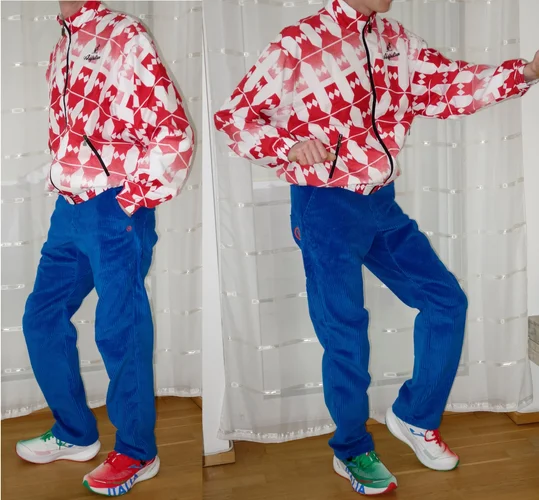 Monvic_Blau_Monotype.webp Monvic_Blau_Monotype.webp