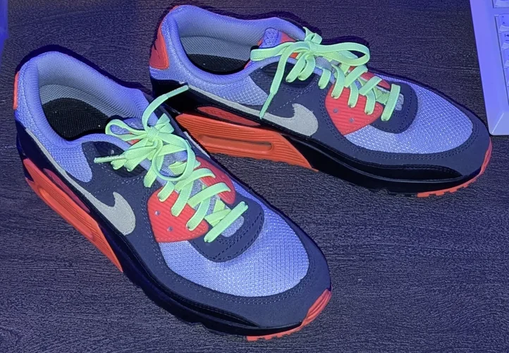 AirMax90_Flexible_Fluo.webp