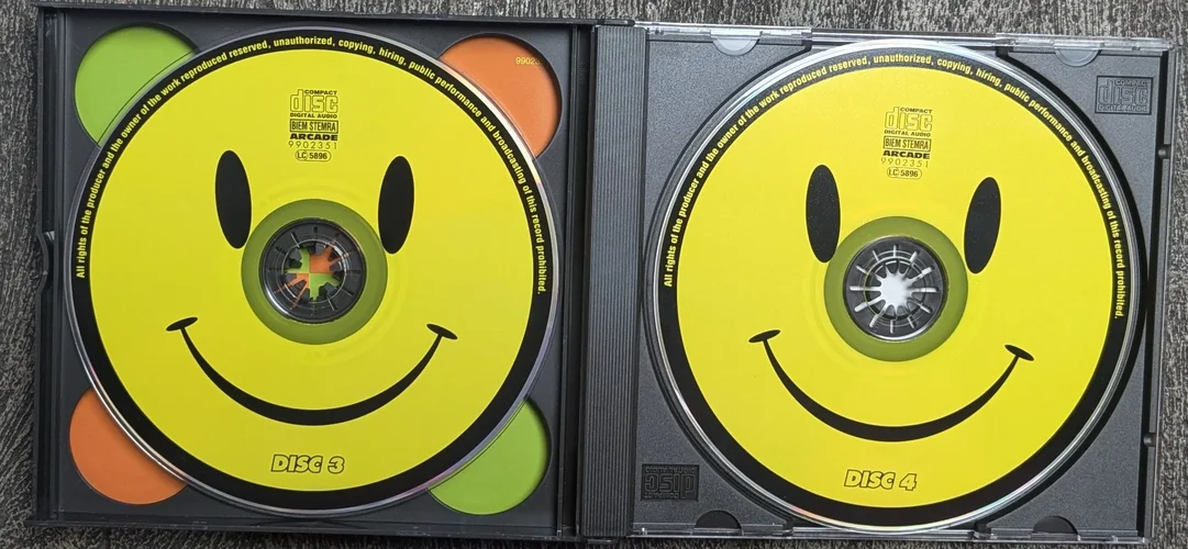[ARC 9902351] VA - Happy 100 - Disc3-4.webp