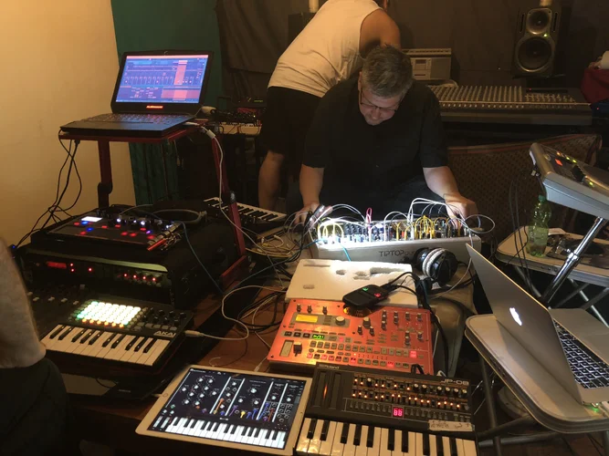 Ambient Jam LSB TV Aniversary 3270.webp