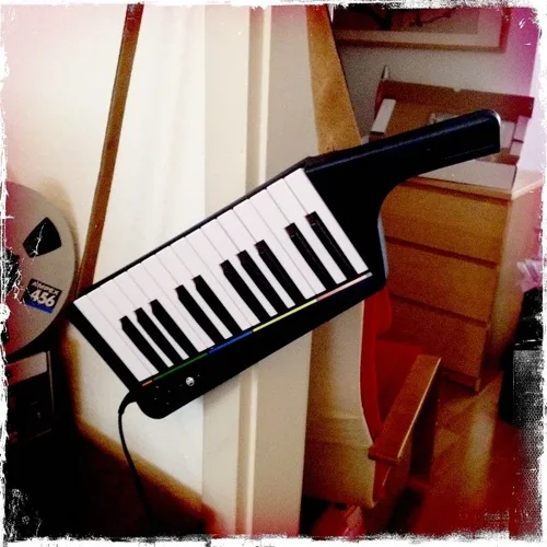 keytar600.webp