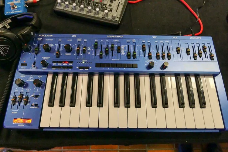 18_0505_GX8_0845bkw.webp 18_0505_GX8_0845bkw.webp