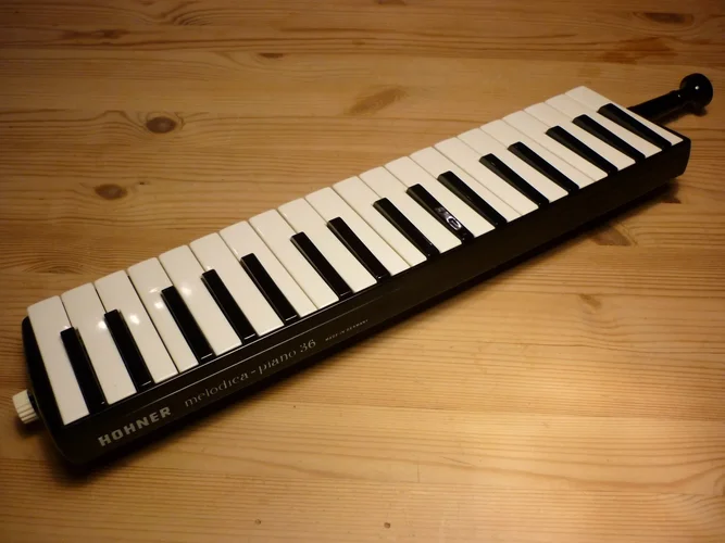 HohnerPiano36.webp