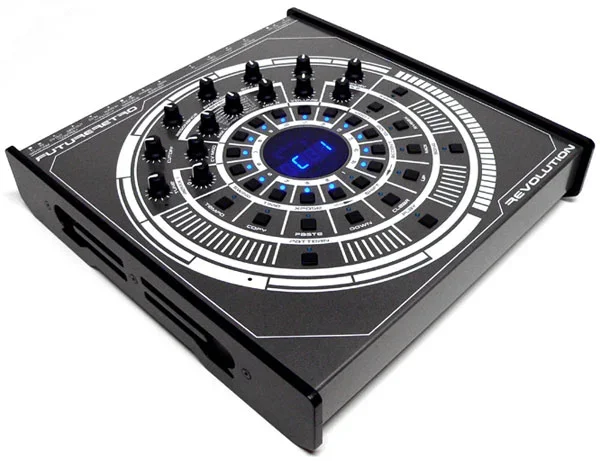 future retro rev. schwarz.webp