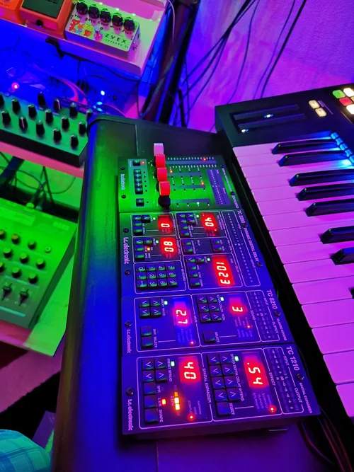 TC FX 1210 8210.webp