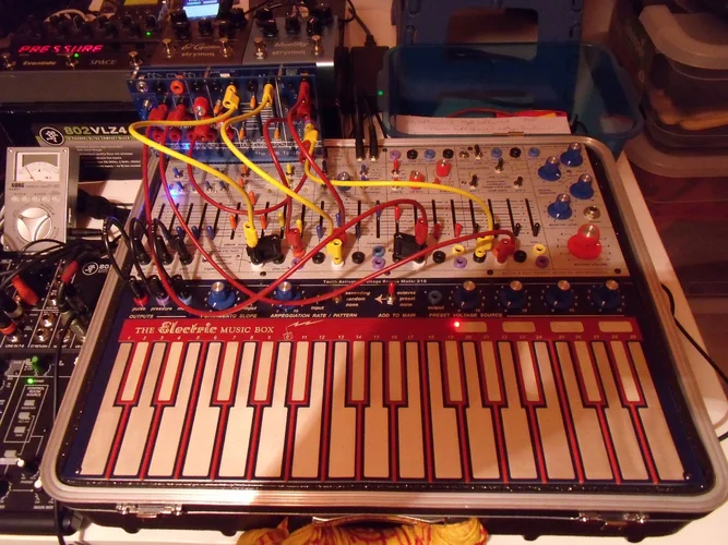 EASEL.webp EASEL.webp