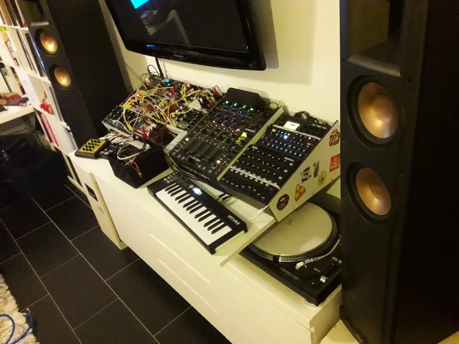 20190611_215643.webp 20190611_215643.webp