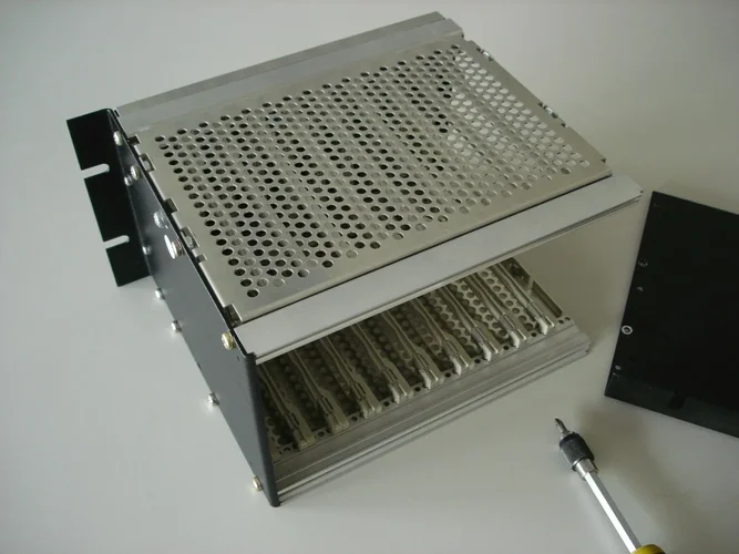 Baugruppenträger.webp Baugruppenträger.webp