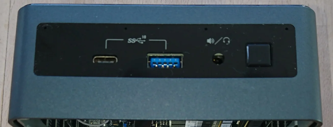 kein_Thunderbolt.webp kein_Thunderbolt.webp