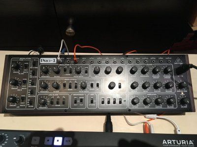 Behringer Pro-1.jpg Behringer Pro-1.jpg