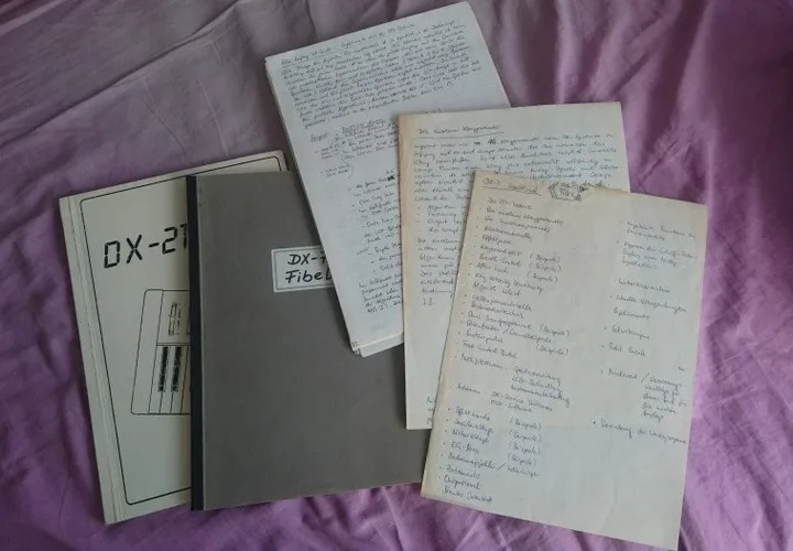 DX Fibel Manuskripte.webp DX Fibel Manuskripte.webp
