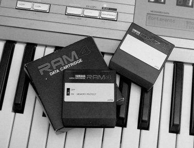 Yamaha RAM4 Factory ROM DX7II.jpg