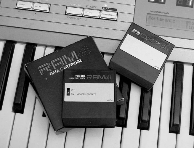 Yamaha RAM4 Factory ROM DX7II.webp Yamaha RAM4 Factory ROM DX7II.webp