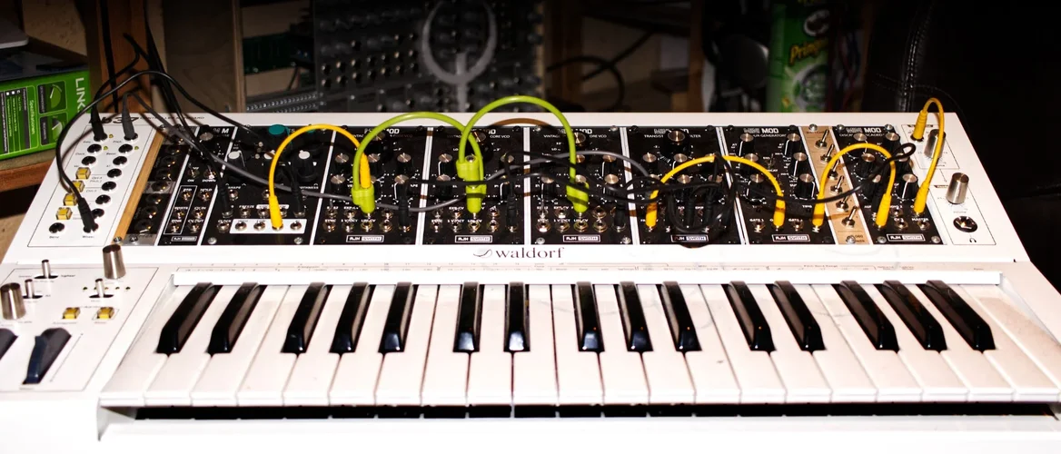 kb37_2.jpg kb37_2.jpg