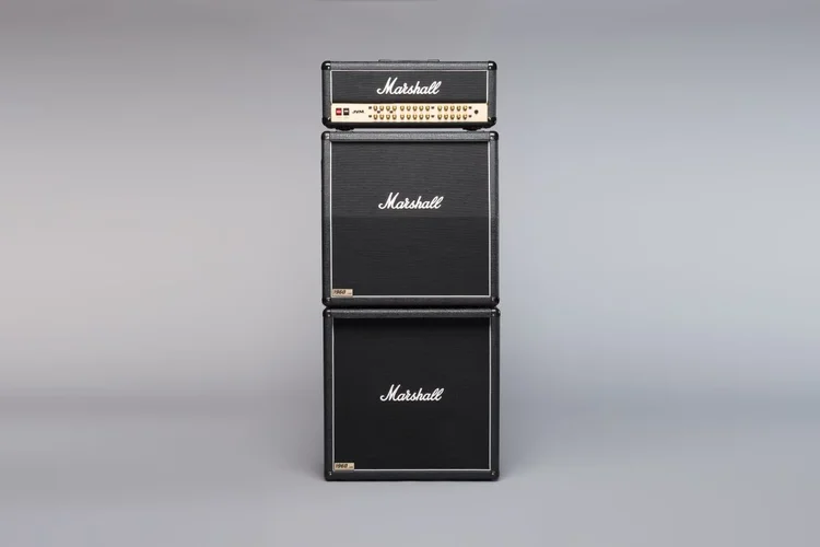 Marshall-JVM-410H-Fullstack.webp