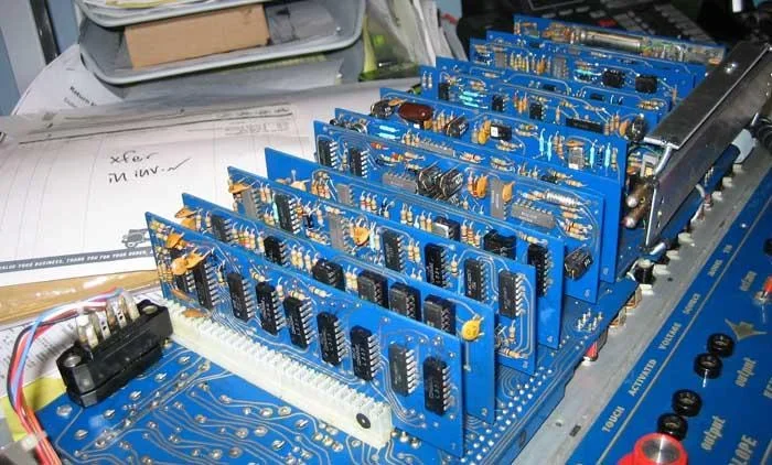 easel innards 04.webp easel innards 04.webp