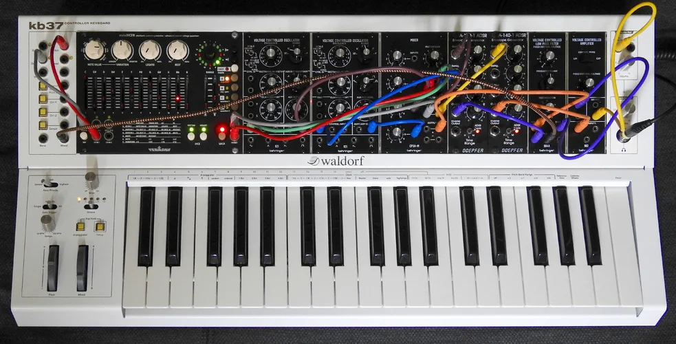 Waldorf_kb37_-_Vermona_Melodicer_-_Eurorack.webp Waldorf_kb37_-_Vermona_Melodicer_-_Eurorack.webp