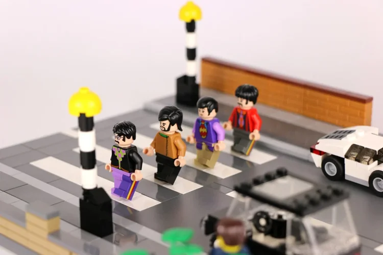 lego-moc-the-beatles-minifigures-abbey-road-zebra-opposite-side-2016-zusammengebaut-andres-leh...jpg lego-moc-the-beatles-minifigures-abbey-road-zebra-opposite-side-2016-zusammengebaut-andres-leh...jpg