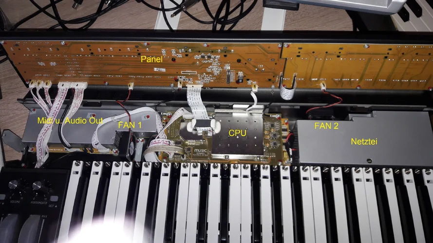 DM_Inside.jpg DM_Inside.jpg