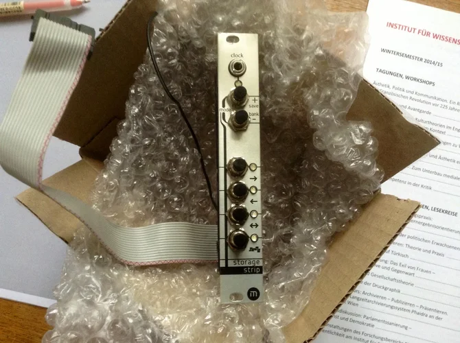 storage strip foto.webp