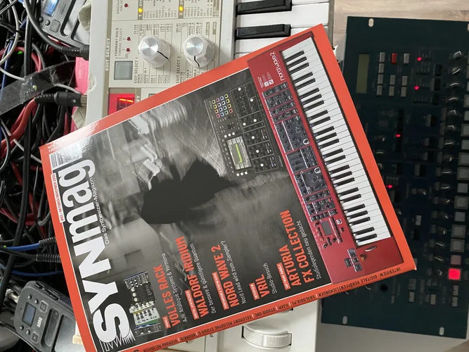 synmag82.webp synmag82.webp