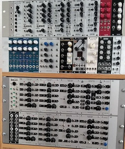 Synth.webp Synth.webp