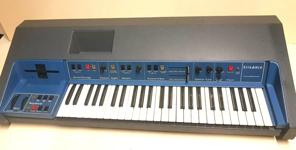 EmuEmulator.jpg EmuEmulator.jpg