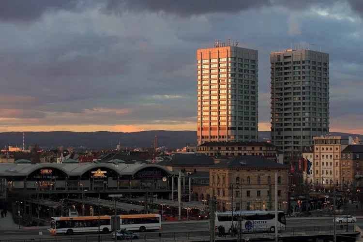 TwinsHBF-1.webp TwinsHBF-1.webp