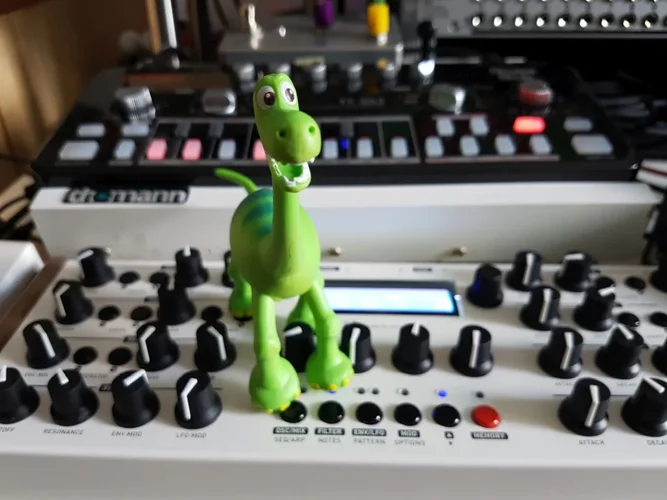 Green Dino - ready_small.jpg