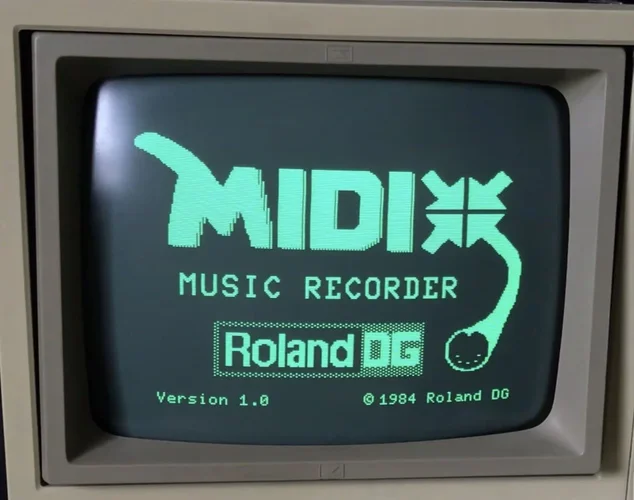 RolandMIDIMusicRecorder1.webp RolandMIDIMusicRecorder1.webp