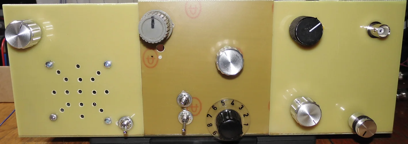 Empfänger Chassis (1).webp