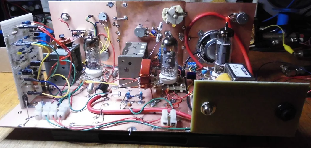 Empfänger Chassis (2).webp