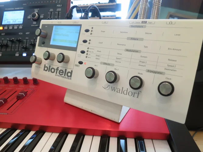 waldorf stands (1).webp