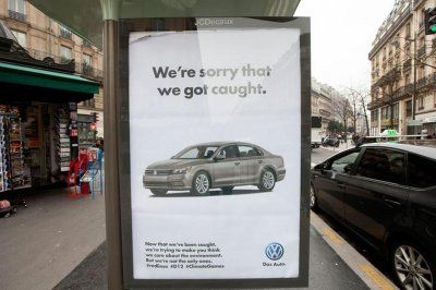 vw-anti-werbung-paris.jpg