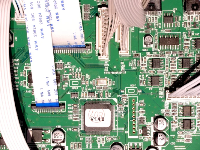 2 platine closup.webp 2 platine closup.webp