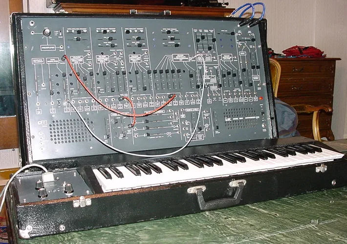 Arp2600.jpg