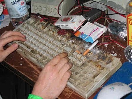 dirtiest-keyboard-ever.jpg