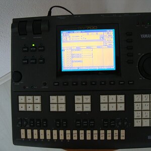 Yamaha QY700 1A