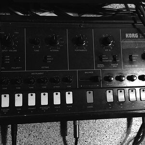 korg-x911-grey.jpg