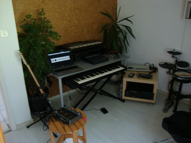 Dänoh Studio 4A