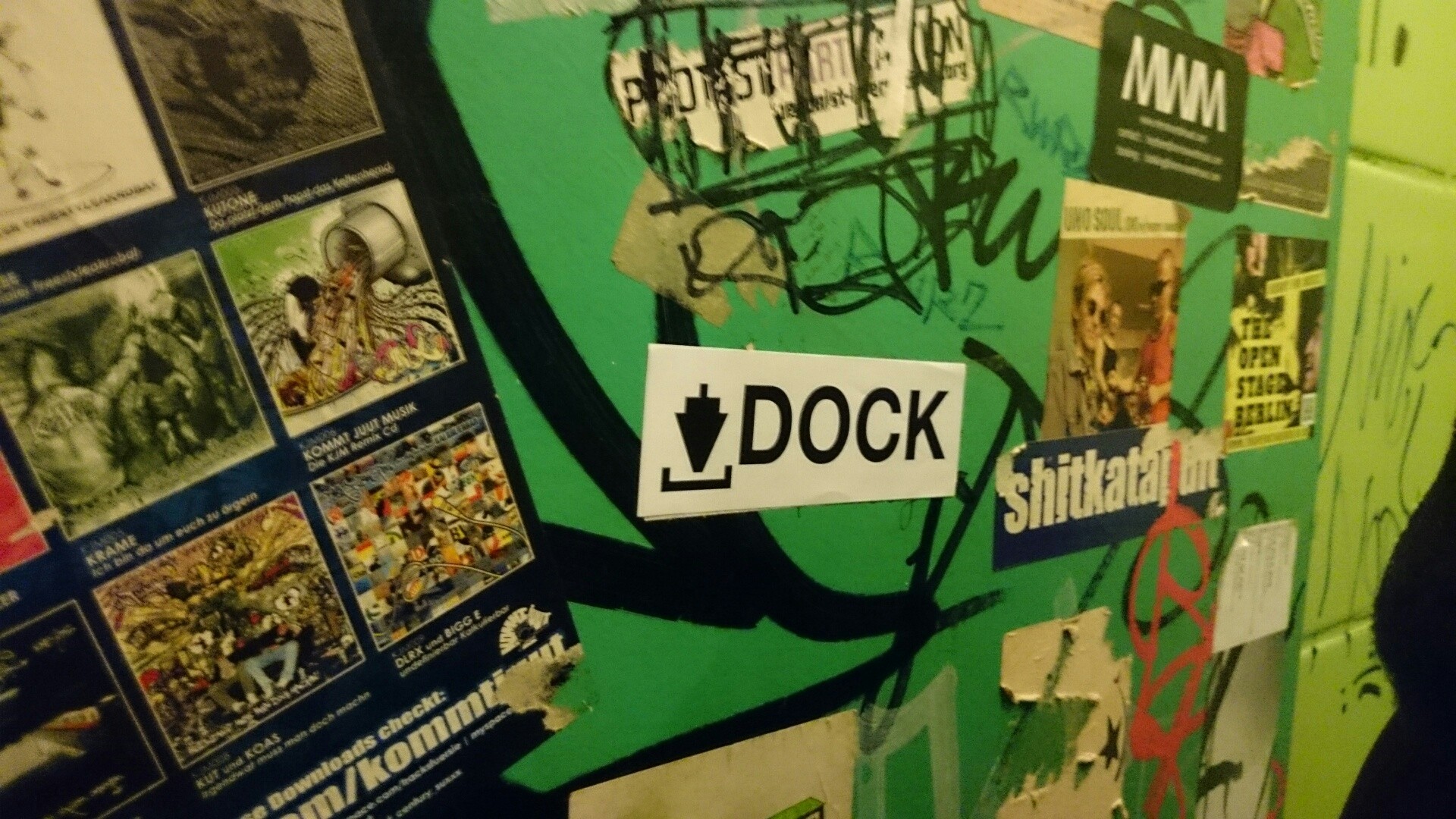 dock-door.JPG
