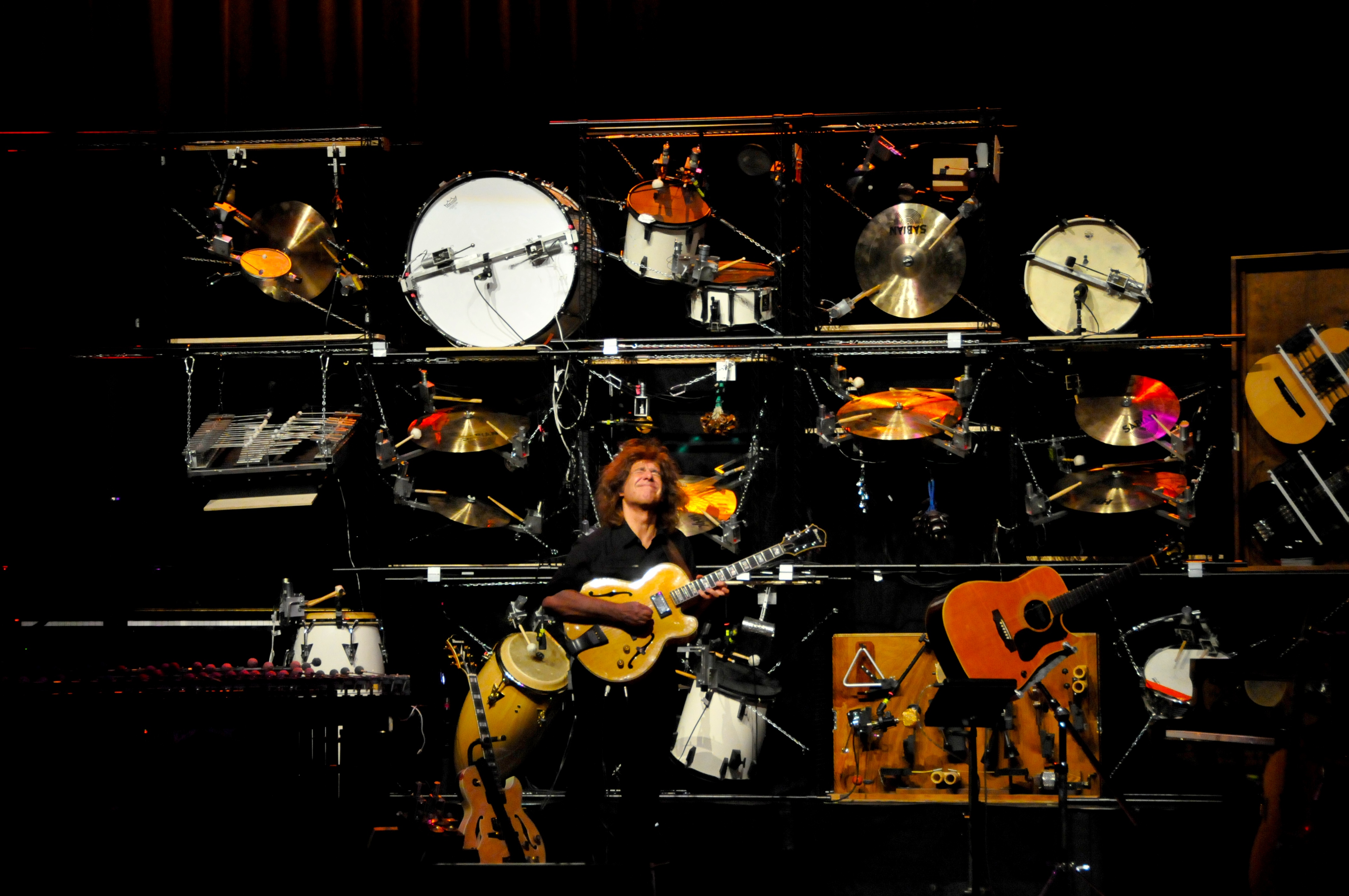 Pat_Metheny_Orchestrion_Barcelona_2010.jpg