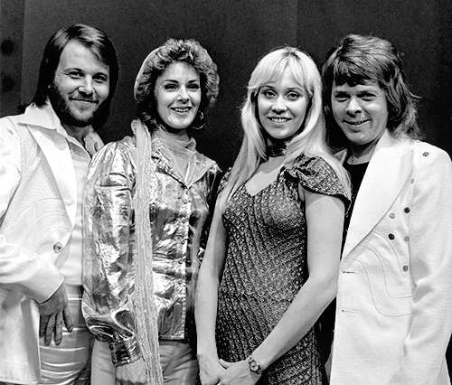 ABBA_-_TopPop_1974_5.png