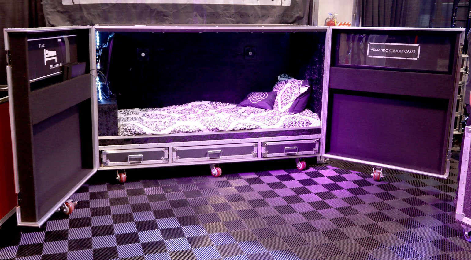 namm-2019-case-bett.jpg