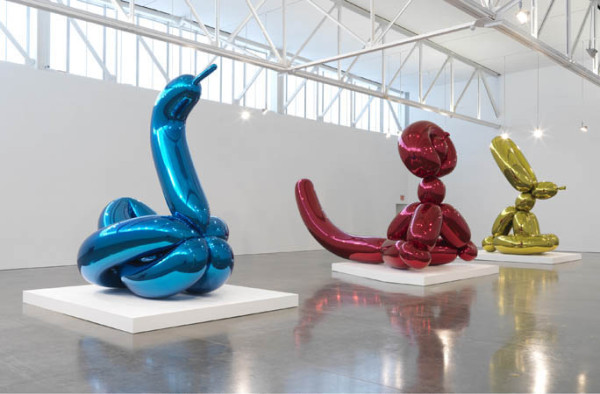 Jeff_Koons_Gagosian_10-600x394.jpg