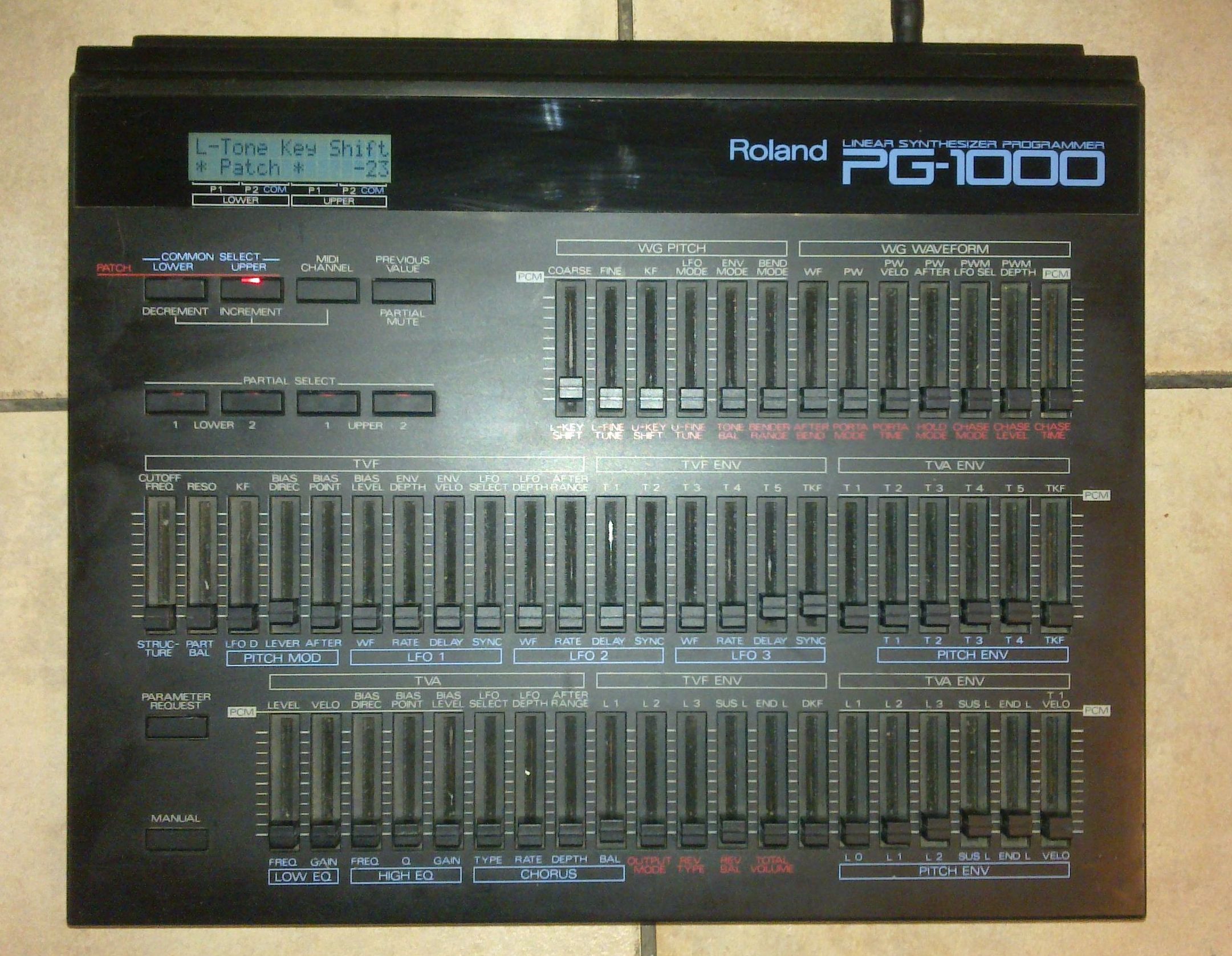 roland-pg-1000-synth-programmer-422777.jpg