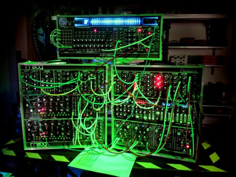 2018-012-Liveset-Doepfer-768x576.jpg